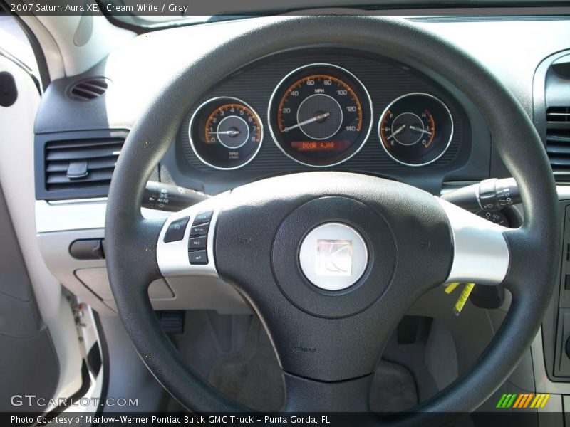 Cream White / Gray 2007 Saturn Aura XE