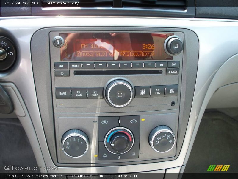 Cream White / Gray 2007 Saturn Aura XE