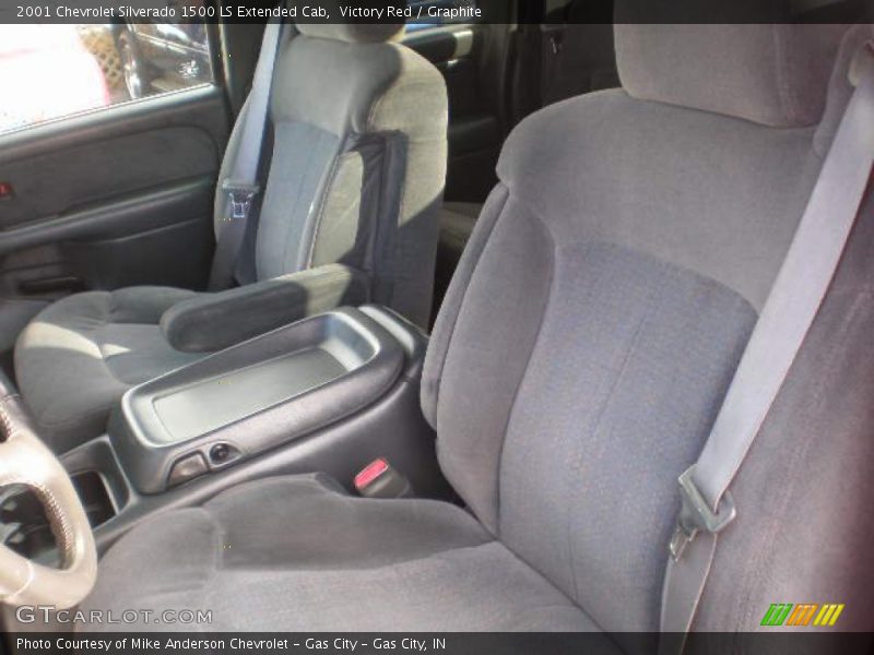 Victory Red / Graphite 2001 Chevrolet Silverado 1500 LS Extended Cab