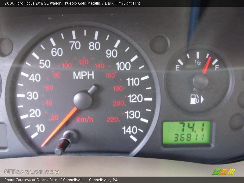 Pueblo Gold Metallic / Dark Flint/Light Flint 2006 Ford Focus ZXW SE Wagon