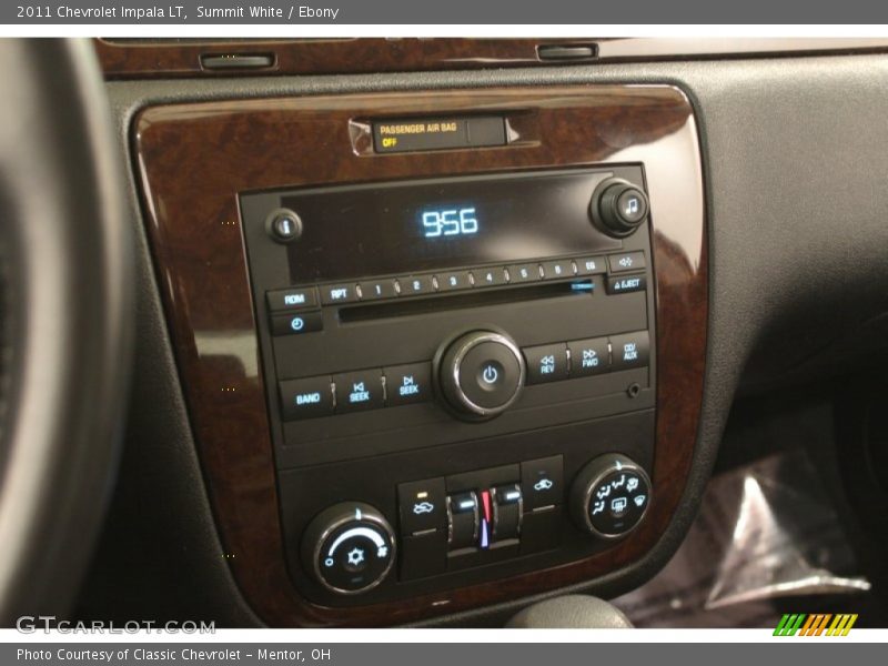 Summit White / Ebony 2011 Chevrolet Impala LT