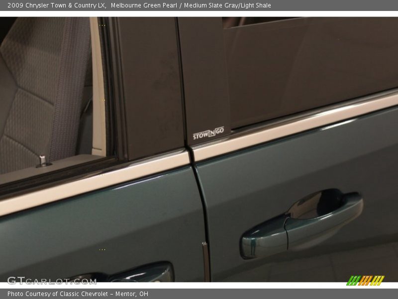 Melbourne Green Pearl / Medium Slate Gray/Light Shale 2009 Chrysler Town & Country LX