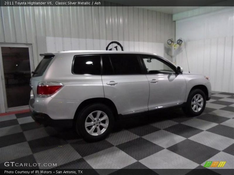 Classic Silver Metallic / Ash 2011 Toyota Highlander V6