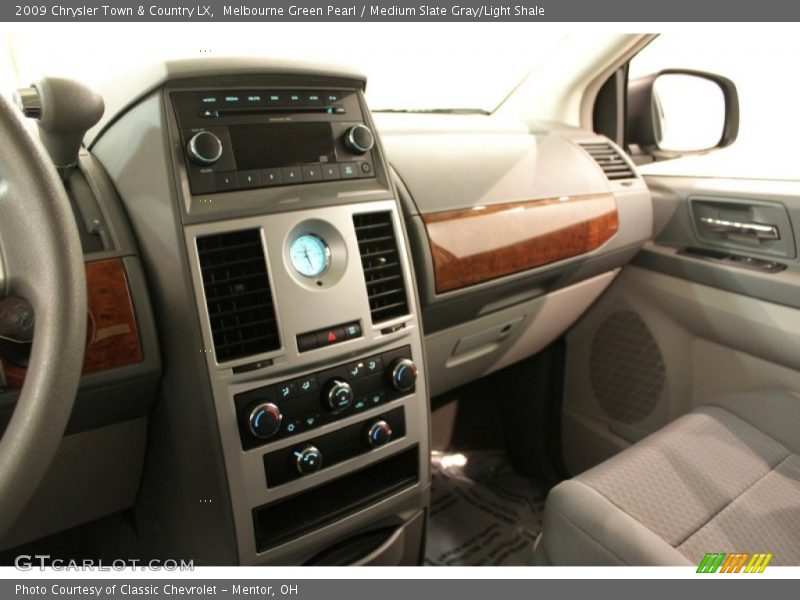 Melbourne Green Pearl / Medium Slate Gray/Light Shale 2009 Chrysler Town & Country LX