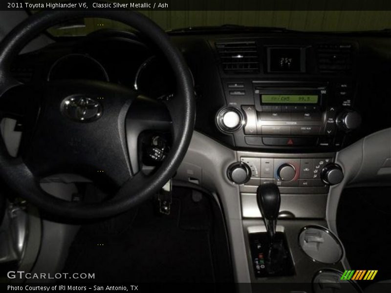 Classic Silver Metallic / Ash 2011 Toyota Highlander V6
