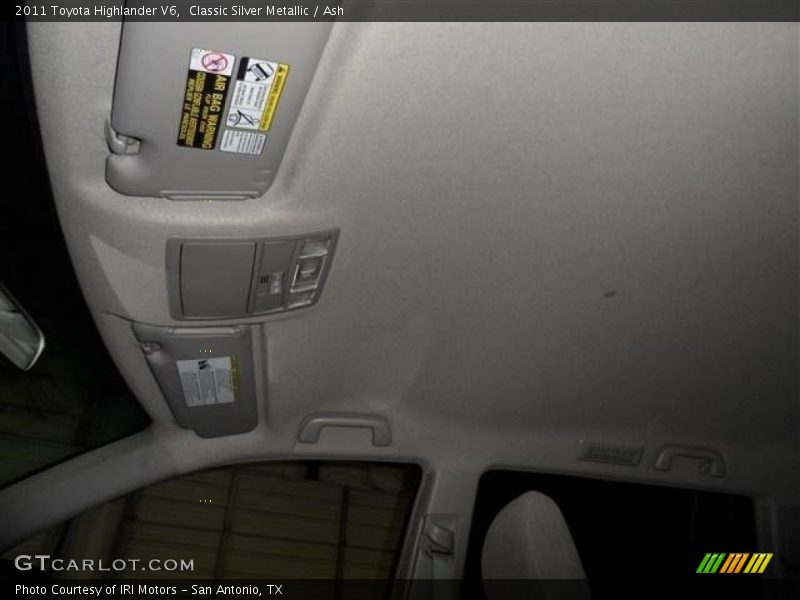 Classic Silver Metallic / Ash 2011 Toyota Highlander V6
