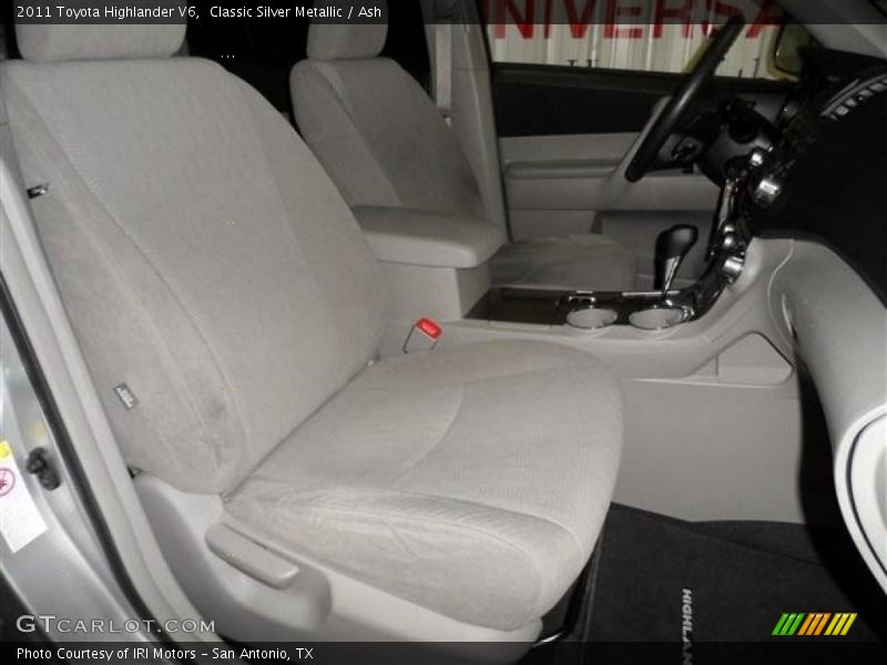 Classic Silver Metallic / Ash 2011 Toyota Highlander V6