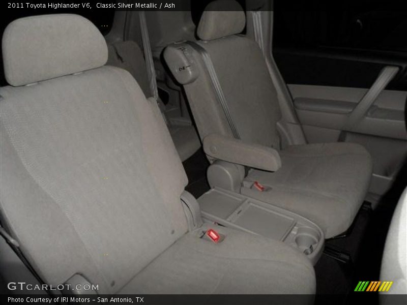 Classic Silver Metallic / Ash 2011 Toyota Highlander V6