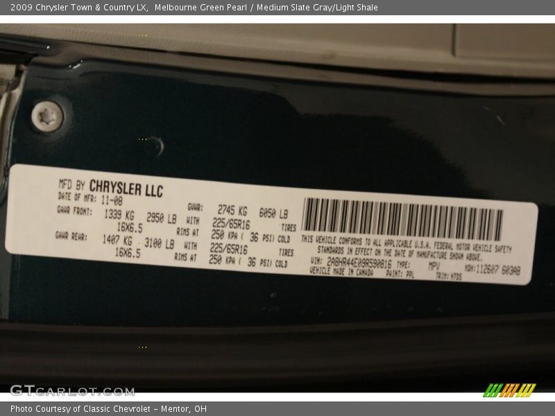 Melbourne Green Pearl / Medium Slate Gray/Light Shale 2009 Chrysler Town & Country LX