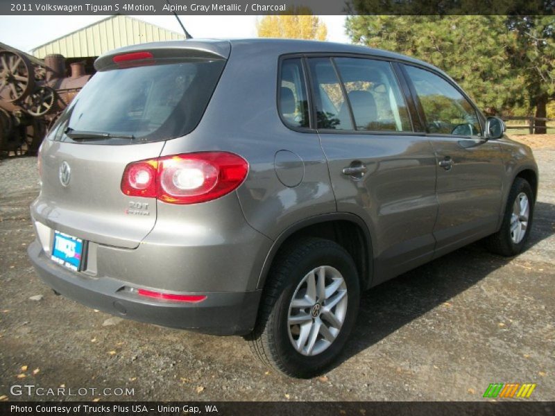 Alpine Gray Metallic / Charcoal 2011 Volkswagen Tiguan S 4Motion
