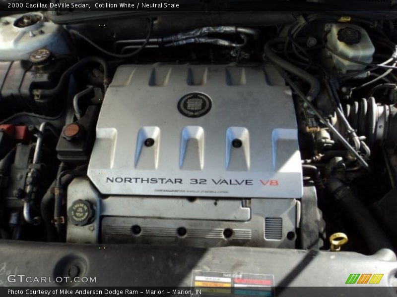 Cotillion White / Neutral Shale 2000 Cadillac DeVille Sedan