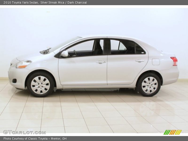 Silver Streak Mica / Dark Charcoal 2010 Toyota Yaris Sedan