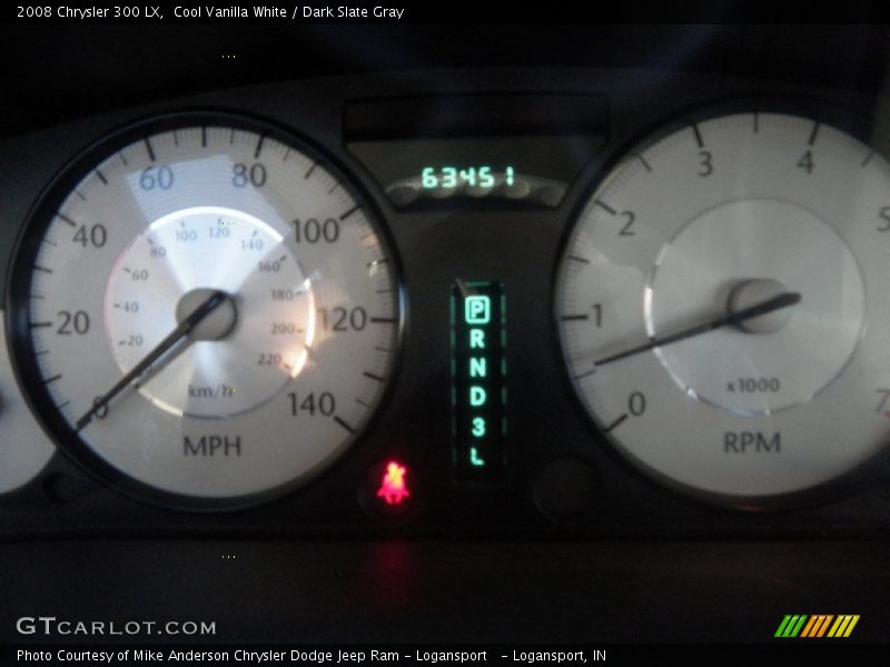Cool Vanilla White / Dark Slate Gray 2008 Chrysler 300 LX