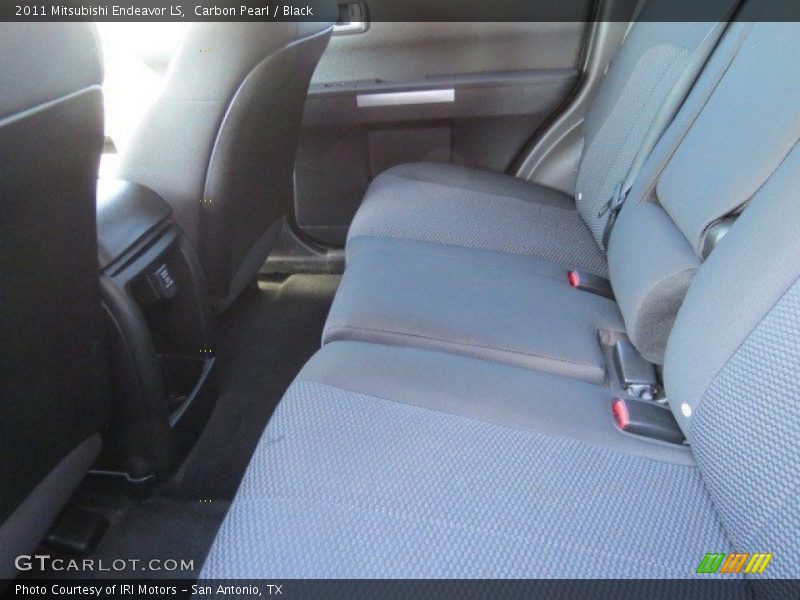 Carbon Pearl / Black 2011 Mitsubishi Endeavor LS