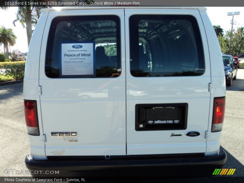 Oxford White / Medium Flint 2012 Ford E Series Van E250 Extended Cargo