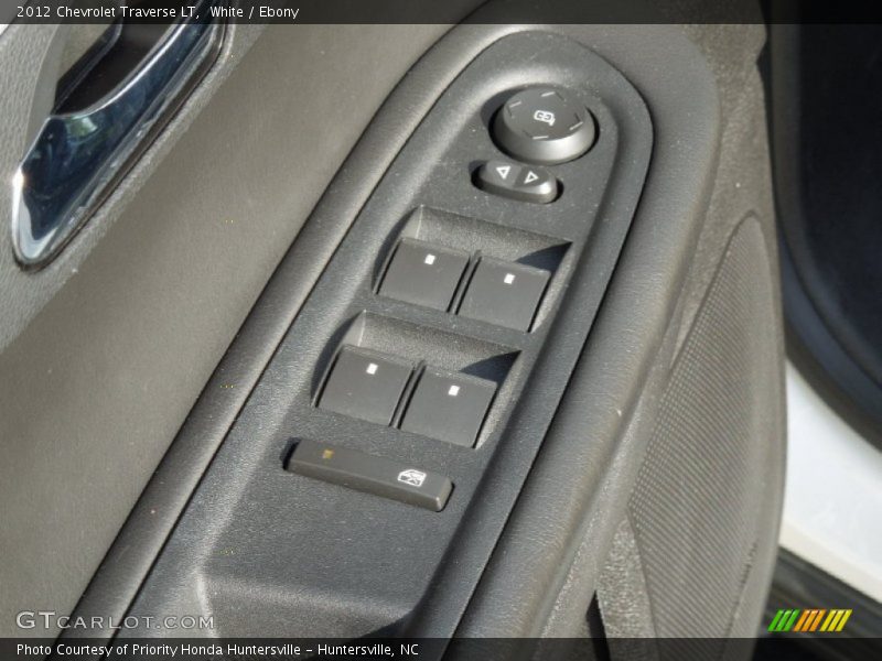 White / Ebony 2012 Chevrolet Traverse LT