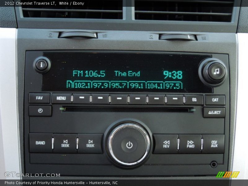 White / Ebony 2012 Chevrolet Traverse LT