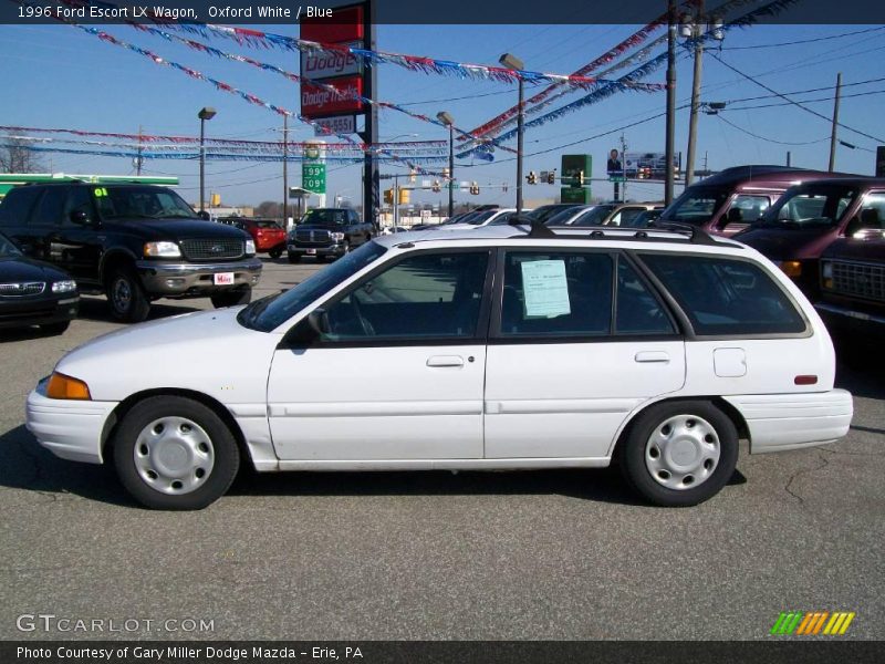 Oxford White / Blue 1996 Ford Escort LX Wagon