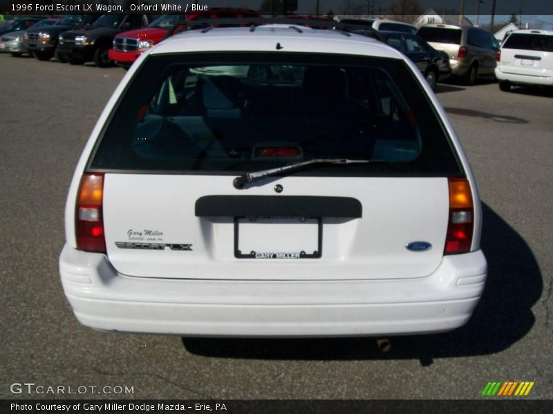 Oxford White / Blue 1996 Ford Escort LX Wagon