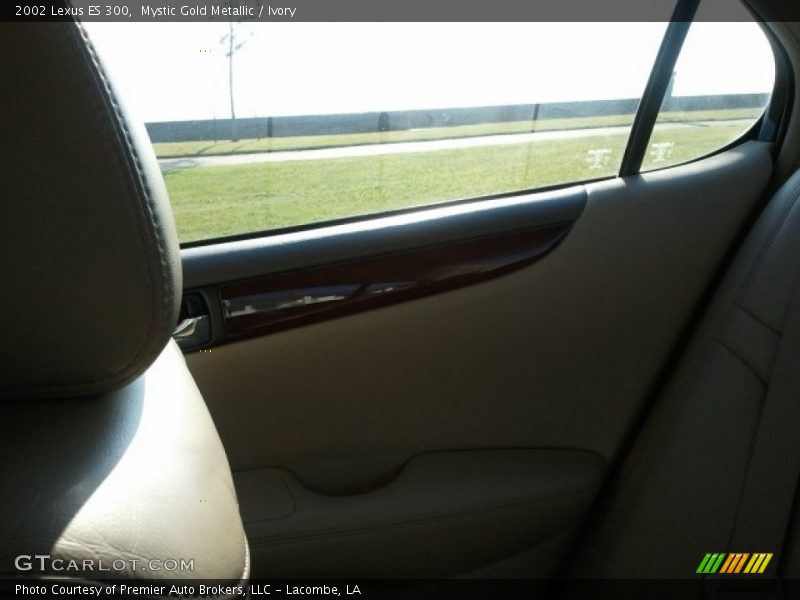 Mystic Gold Metallic / Ivory 2002 Lexus ES 300