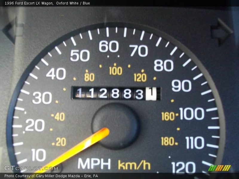 Oxford White / Blue 1996 Ford Escort LX Wagon