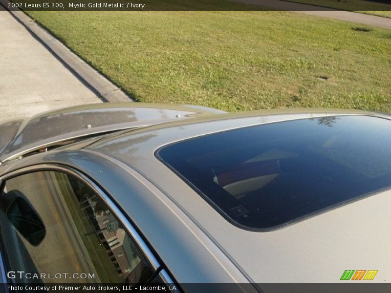Mystic Gold Metallic / Ivory 2002 Lexus ES 300