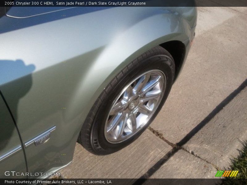 Satin Jade Pearl / Dark Slate Gray/Light Graystone 2005 Chrysler 300 C HEMI