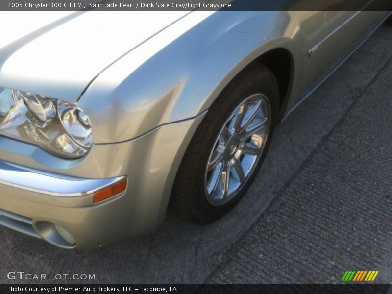 Satin Jade Pearl / Dark Slate Gray/Light Graystone 2005 Chrysler 300 C HEMI