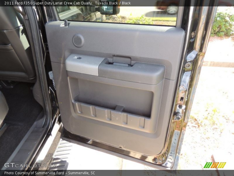 Tuxedo Black / Black 2011 Ford F350 Super Duty Lariat Crew Cab Dually
