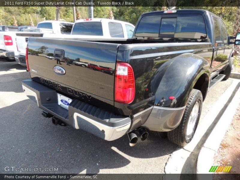 Tuxedo Black / Black 2011 Ford F350 Super Duty Lariat Crew Cab Dually