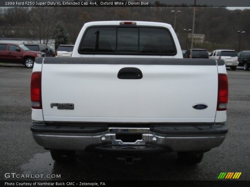 Oxford White / Denim Blue 1999 Ford F250 Super Duty XL Extended Cab 4x4