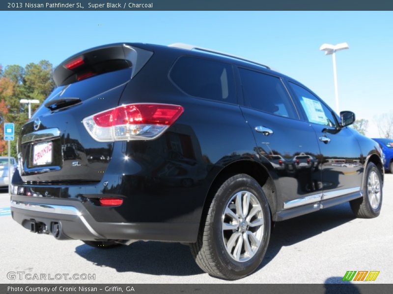 Super Black / Charcoal 2013 Nissan Pathfinder SL