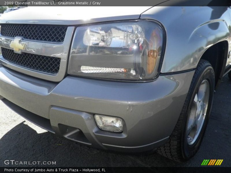 Graystone Metallic / Gray 2009 Chevrolet TrailBlazer LT