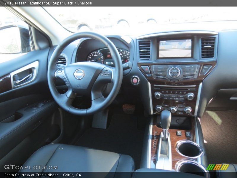 Dashboard of 2013 Pathfinder SL