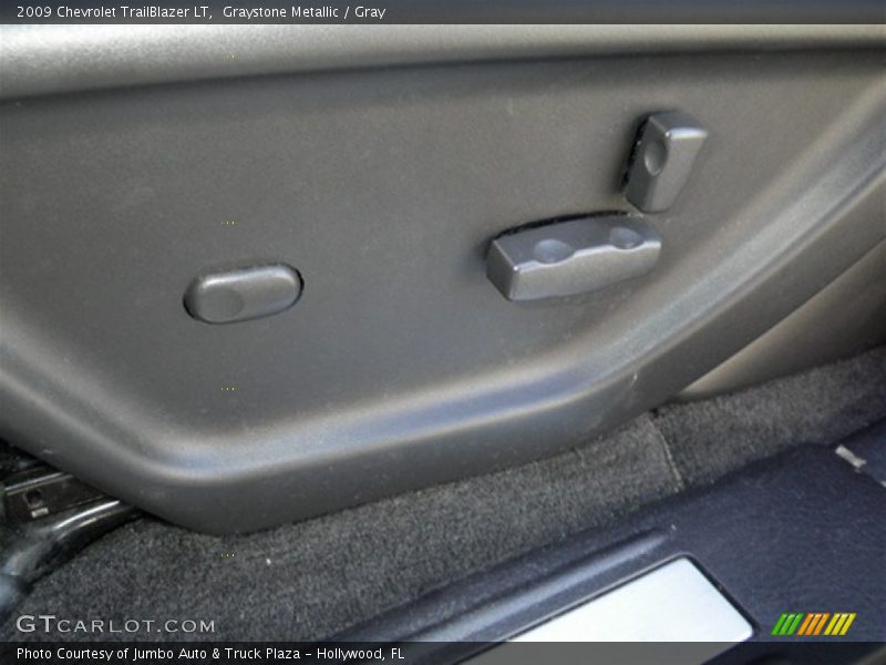 Graystone Metallic / Gray 2009 Chevrolet TrailBlazer LT