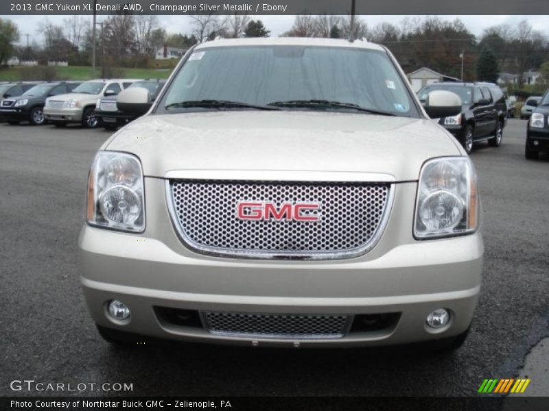 Champagne Silver Metallic / Ebony 2013 GMC Yukon XL Denali AWD