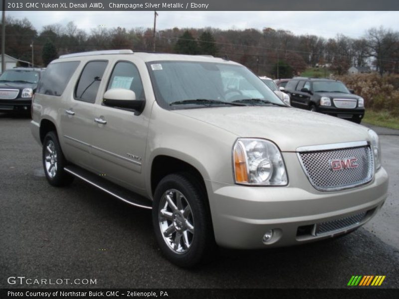 Champagne Silver Metallic / Ebony 2013 GMC Yukon XL Denali AWD