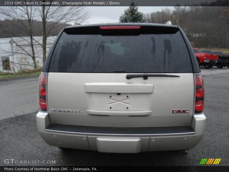 Champagne Silver Metallic / Ebony 2013 GMC Yukon XL Denali AWD