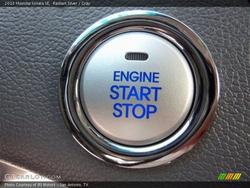 Radiant Silver / Gray 2013 Hyundai Sonata SE