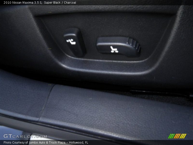 Super Black / Charcoal 2010 Nissan Maxima 3.5 S