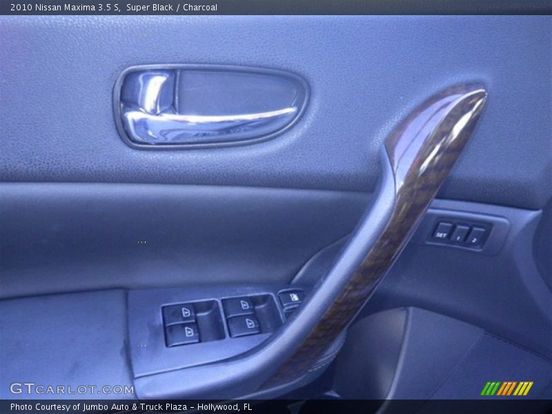 Super Black / Charcoal 2010 Nissan Maxima 3.5 S