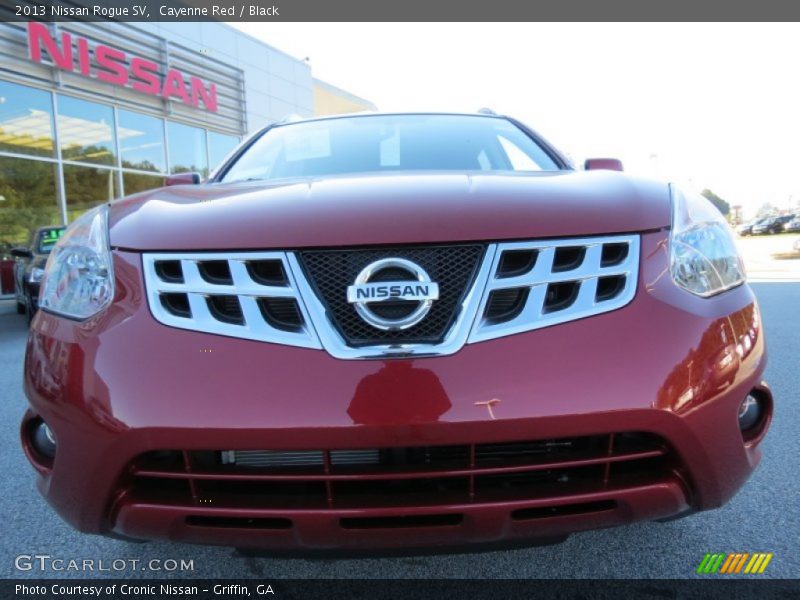 Cayenne Red / Black 2013 Nissan Rogue SV