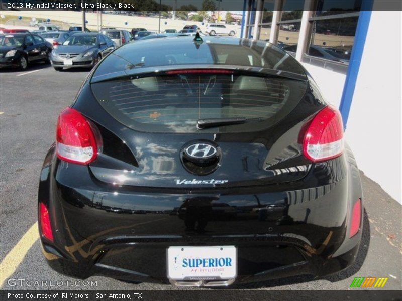 Ultra Black / Black 2013 Hyundai Veloster