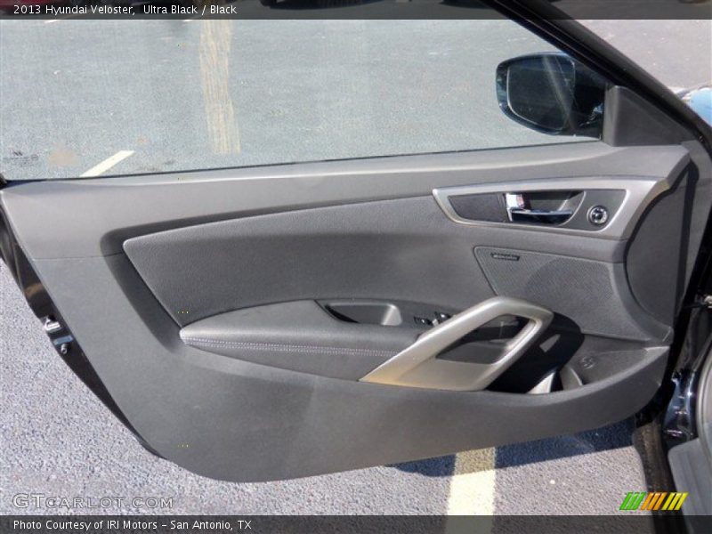 Ultra Black / Black 2013 Hyundai Veloster
