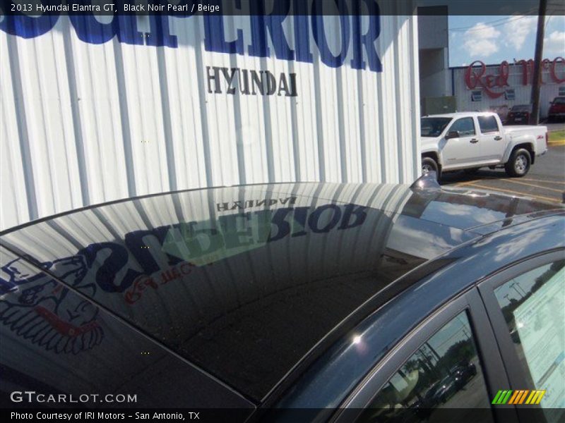 Black Noir Pearl / Beige 2013 Hyundai Elantra GT