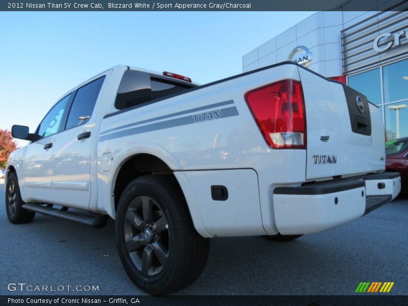 Blizzard White / Sport Apperance Gray/Charcoal 2012 Nissan Titan SV Crew Cab