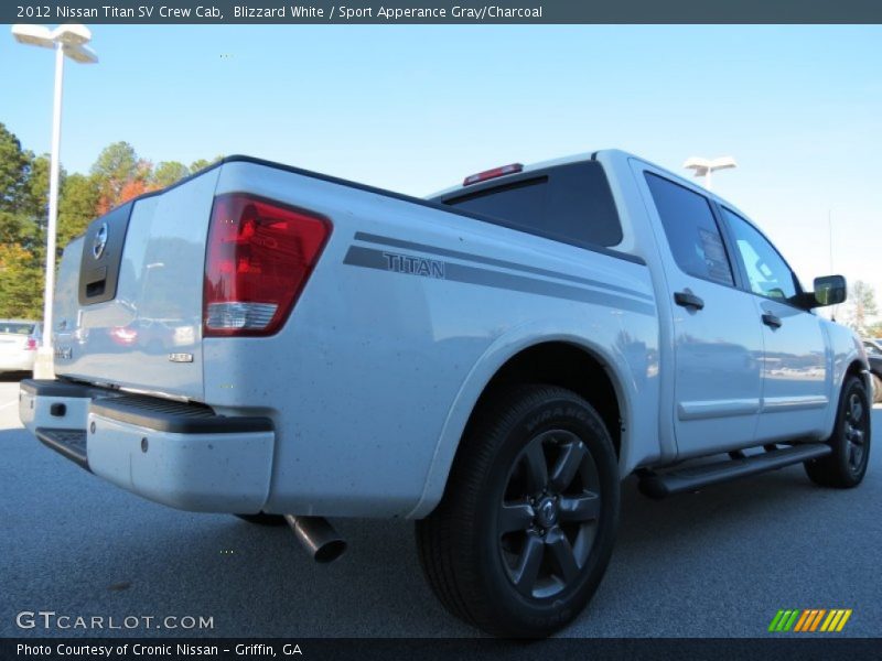 Blizzard White / Sport Apperance Gray/Charcoal 2012 Nissan Titan SV Crew Cab