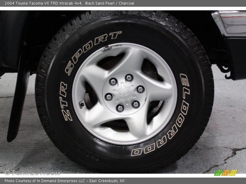 Black Sand Pearl / Charcoal 2004 Toyota Tacoma V6 TRD Xtracab 4x4