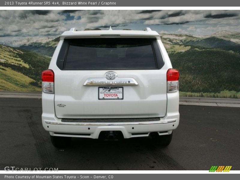 Blizzard White Pearl / Graphite 2013 Toyota 4Runner SR5 4x4