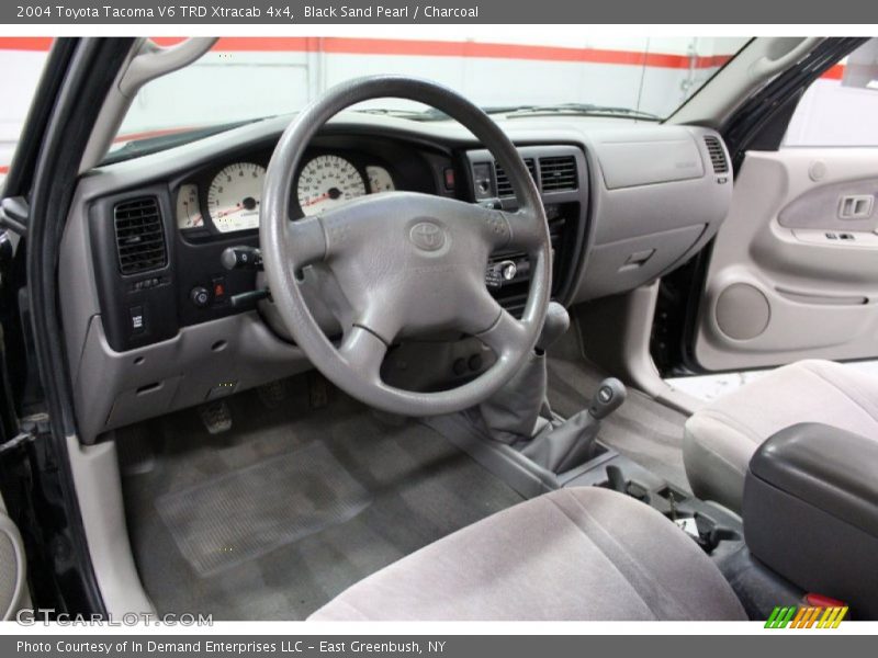 Black Sand Pearl / Charcoal 2004 Toyota Tacoma V6 TRD Xtracab 4x4